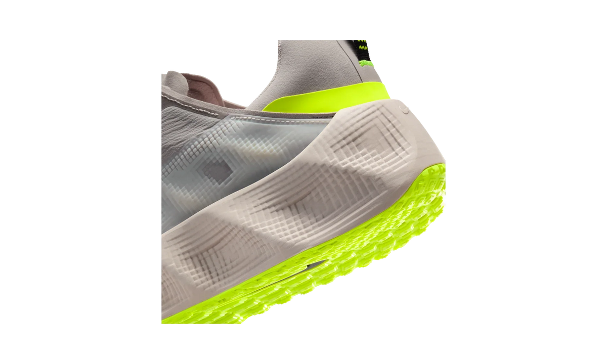 Overkicks - Nike Ava Rover Moon Particle Volt Ice (DX4215-207) - detalle