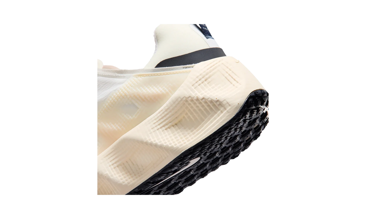 Overkicks - Nike Ava Rover Summit White Dark Obsidian (DX4215-102) - detalle