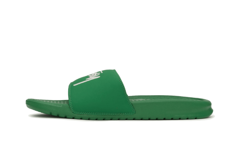 Overkicks - Nike Benassi Slide Stussy Pine Green Sail (DC5239-300) - vista lateral