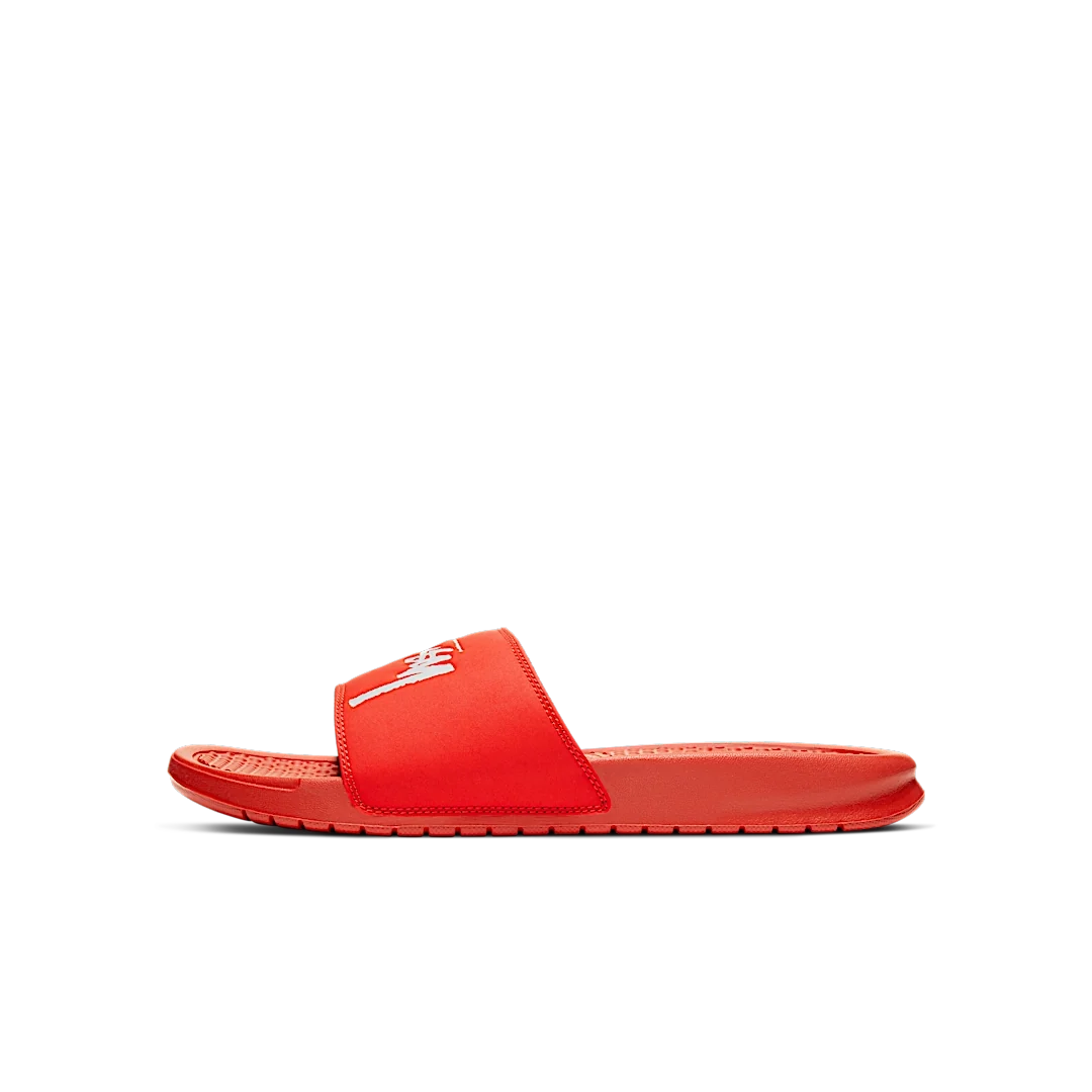 Overkicks - Nike Benassi Stussy Habanero Red (CW2787-600) - vista trasera