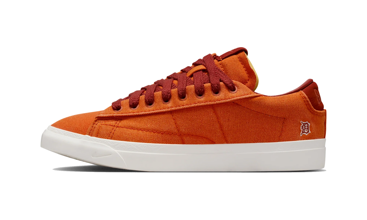 Overkicks - Nike Blazer Low Devin Booker Detroit Tigers Campfire Orange (HQ2054-800) - vista lateral