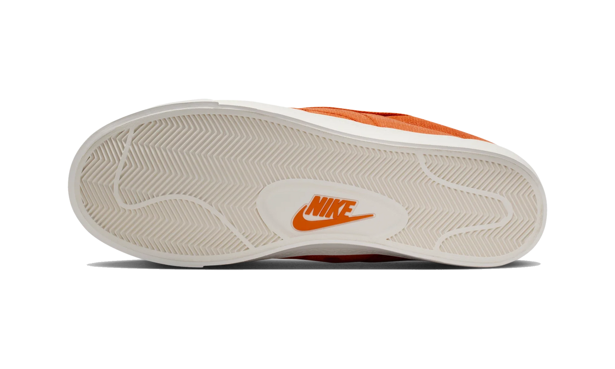 Overkicks - Nike Blazer Low Devin Booker Detroit Tigers Campfire Orange (HQ2054-800) - par completo