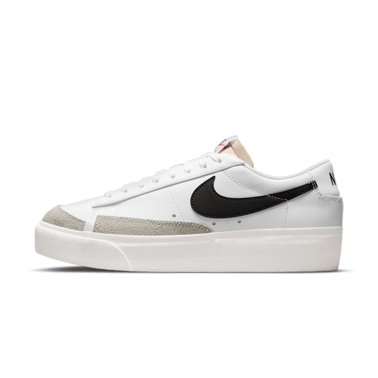 Overkicks - Nike Blazer Low Platform White Black (Womens) (DJ0292-101) - vista lateral
