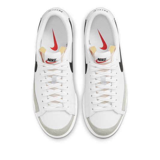 Overkicks - Nike Blazer Low Platform White Black (Womens) (DJ0292-101) - vista trasera