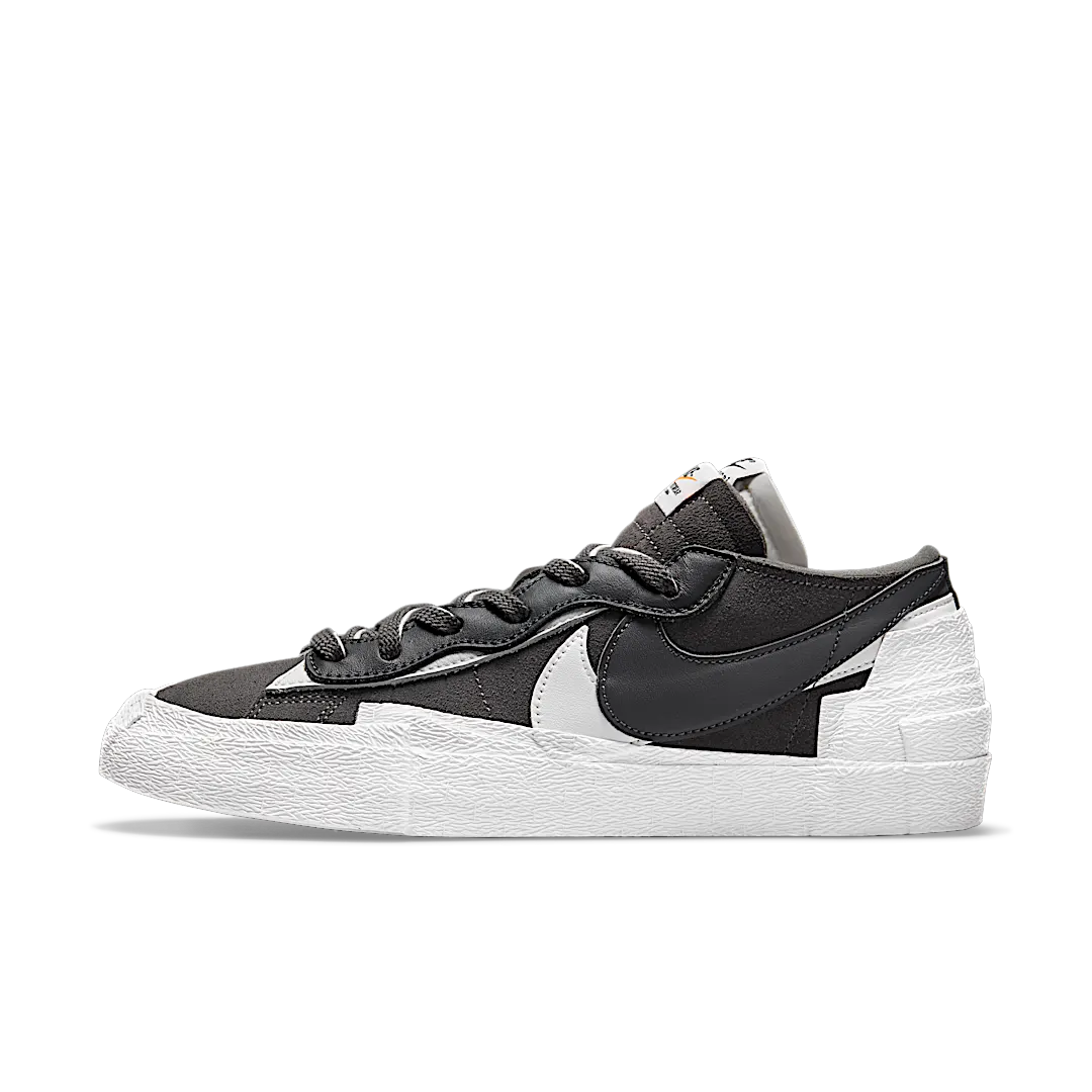 Overkicks - Nike Blazer Low sacai Iron Grey (DD1877-002) - vista lateral