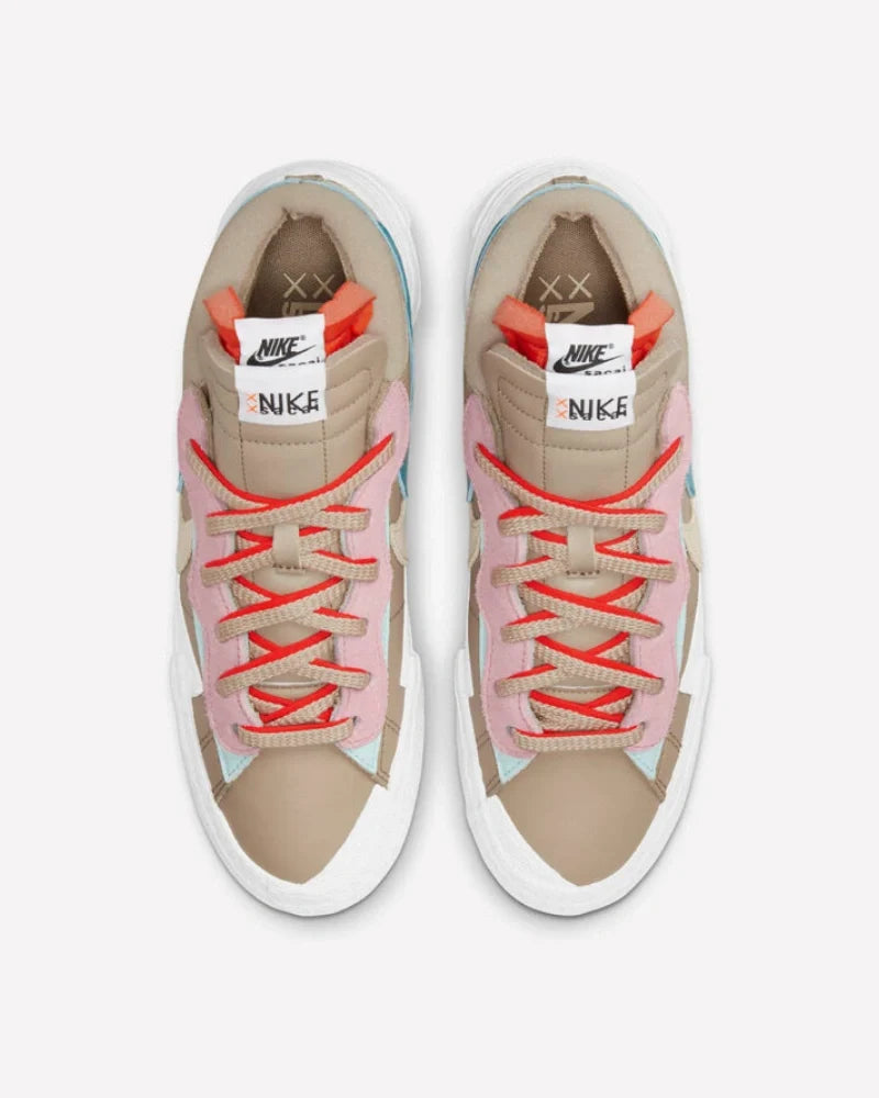 Overkicks - Nike Blazer Low sacai KAWS Reed (DM7901-200) - imagen 4