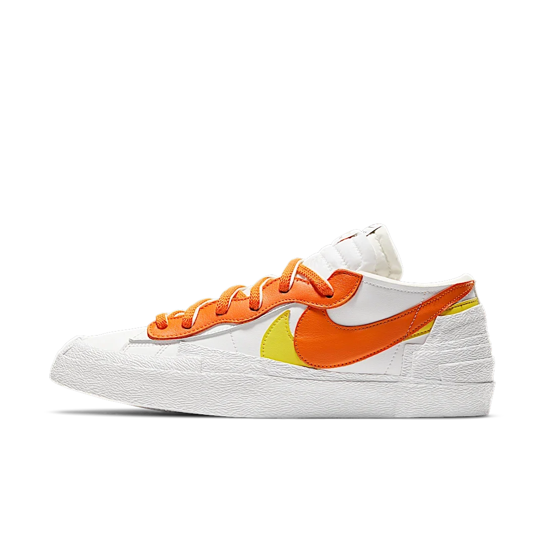 Overkicks - Nike Blazer Low sacai White Magma Orange (DD1877-100) - vista lateral