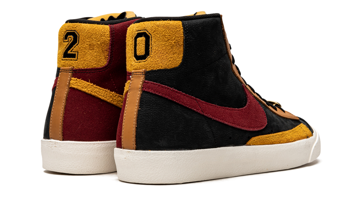 Overkicks - Nike Blazer Mid 77 Black Team Red University Gold (Womens) (CU6442-001) - par completo