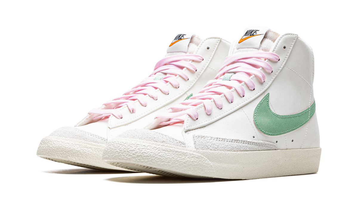 Overkicks - Nike Blazer Mid 77 Premium Certified Fresh (DO9787-100) - vista trasera