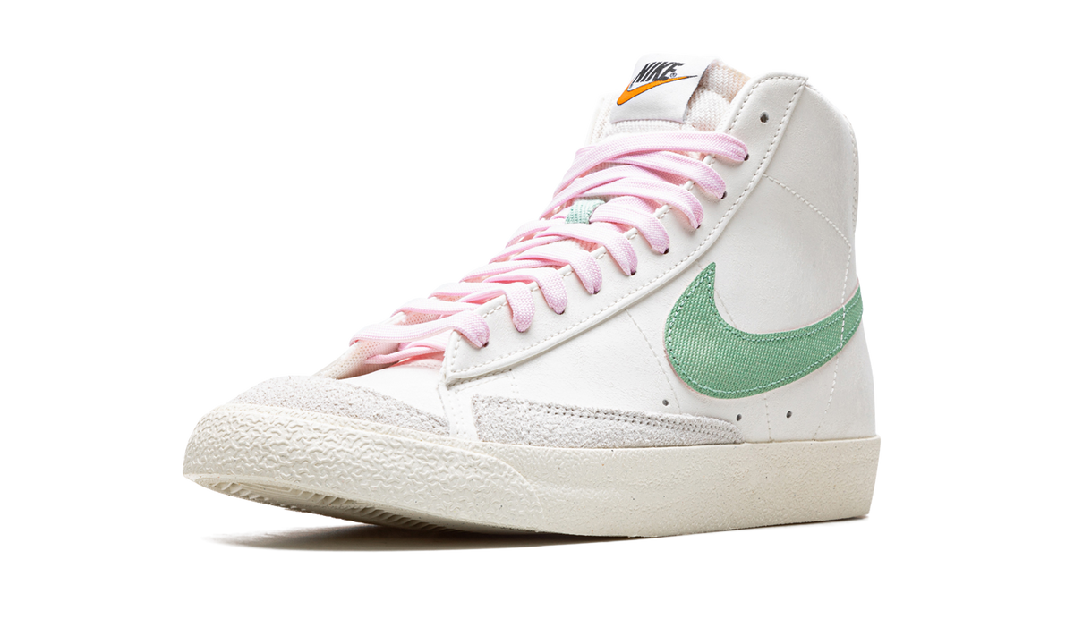 Overkicks - Nike Blazer Mid 77 Premium Certified Fresh (DO9787-100) - detalle suela