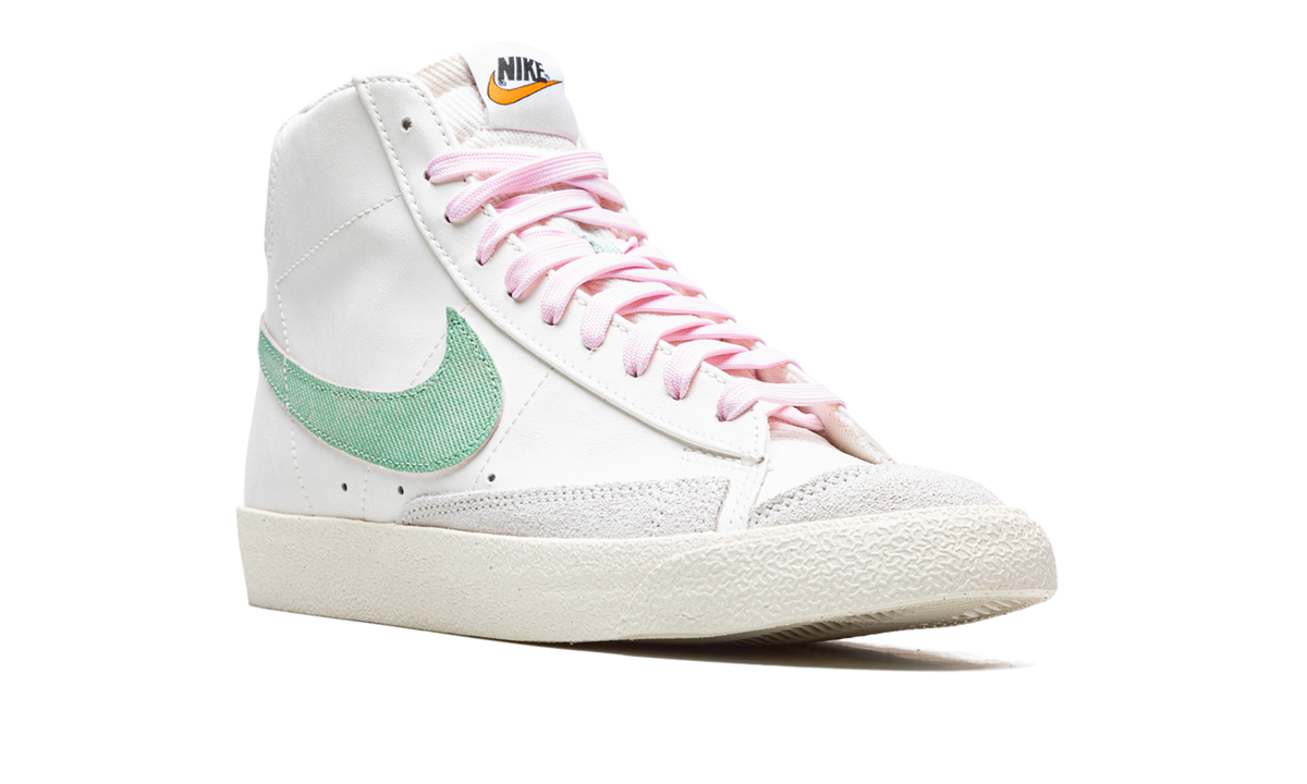 Overkicks - Nike Blazer Mid 77 Premium Certified Fresh (DO9787-100) - detalle lateral interior