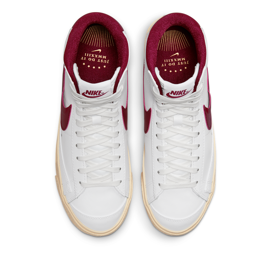 Overkicks - Nike Blazer Mid 77 SE Sisterhood (Womens) (DV7003-100) - par completo