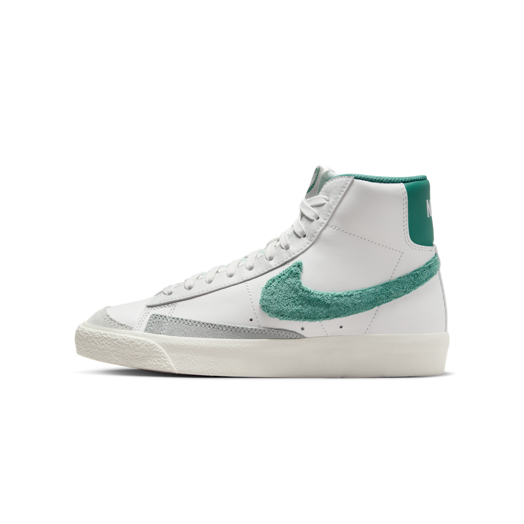 Overkicks - Nike Blazer Mid 77 Summit White Phantom Light Pumice Bicoastal (GS) (FZ1158-100) - vista lateral