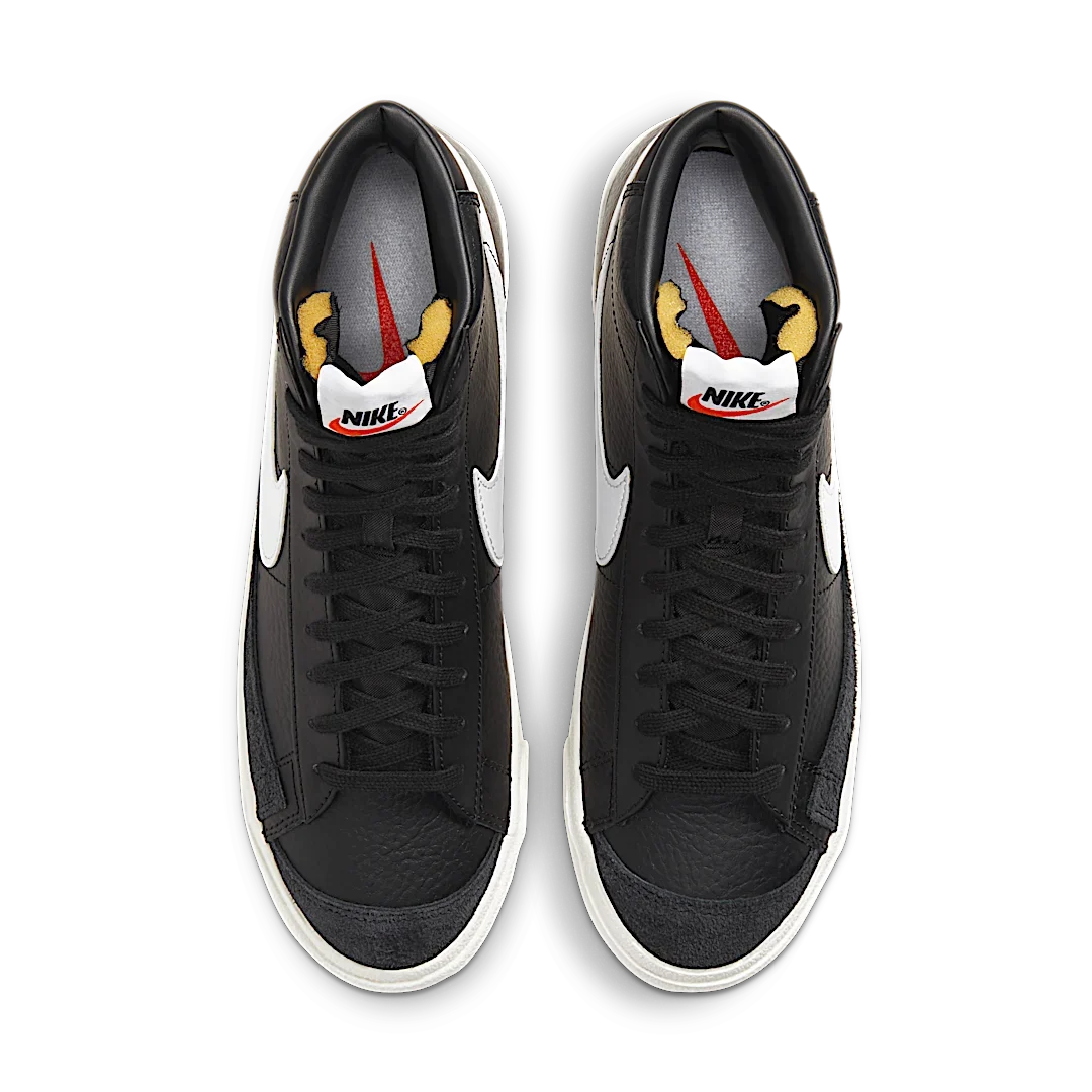 Overkicks - Nike Blazer Mid 77 Vintage Black Sail (BQ6806-002) - vista trasera