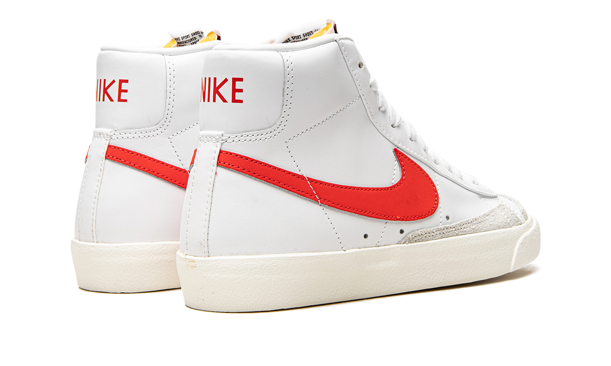 Overkicks - Nike Blazer Mid 77 Vintage Habanero Red (Womens) (CZ1055-101) - par completo