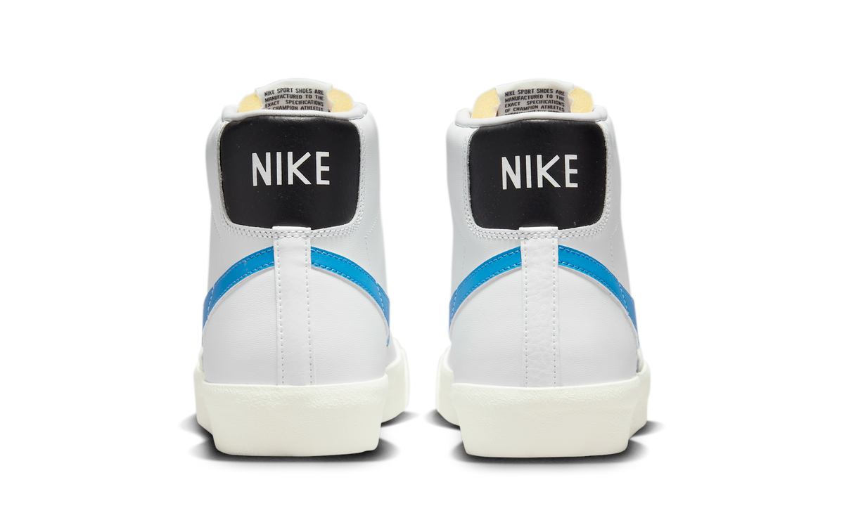 Overkicks - Nike Blazer Mid 77 Vintage White Light Photo Blue Black Sail (BQ6806-118) - detalle talon