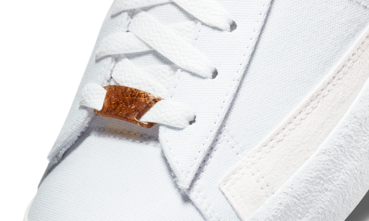Overkicks - Nike Blazer Mid 77 White Indigo (CI1166-100) - detalle lateral interior