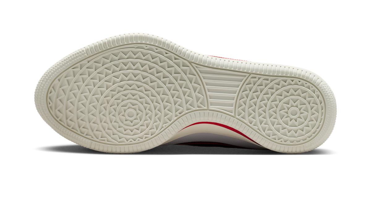 Overkicks - Nike Book 2 WNBA 30th Anniversary (IR6333-100/IR6332-100) - par completo