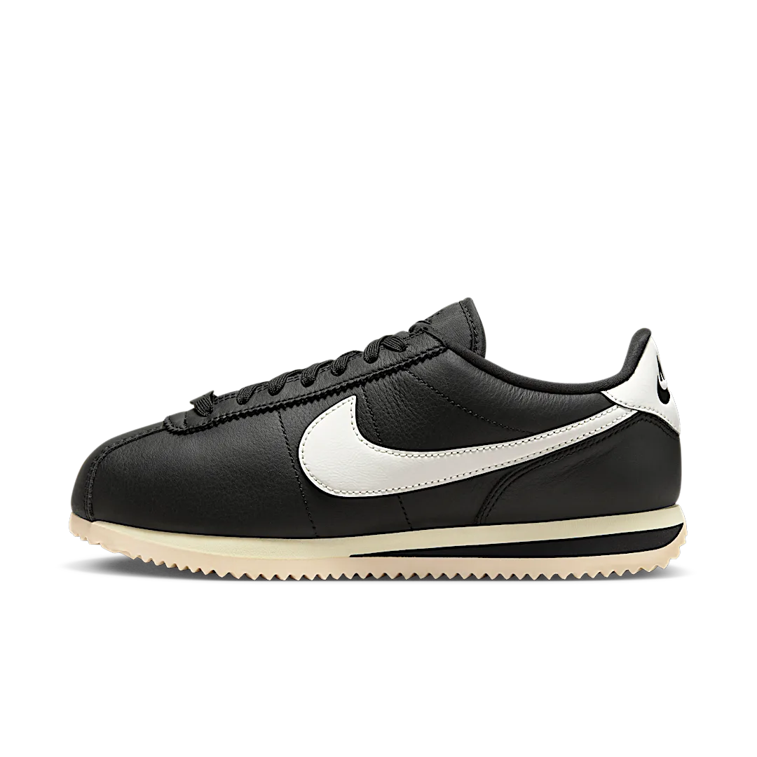 Overkicks - Nike Cortez 23 Premium Black Sail (FB6877-001) - vista lateral
