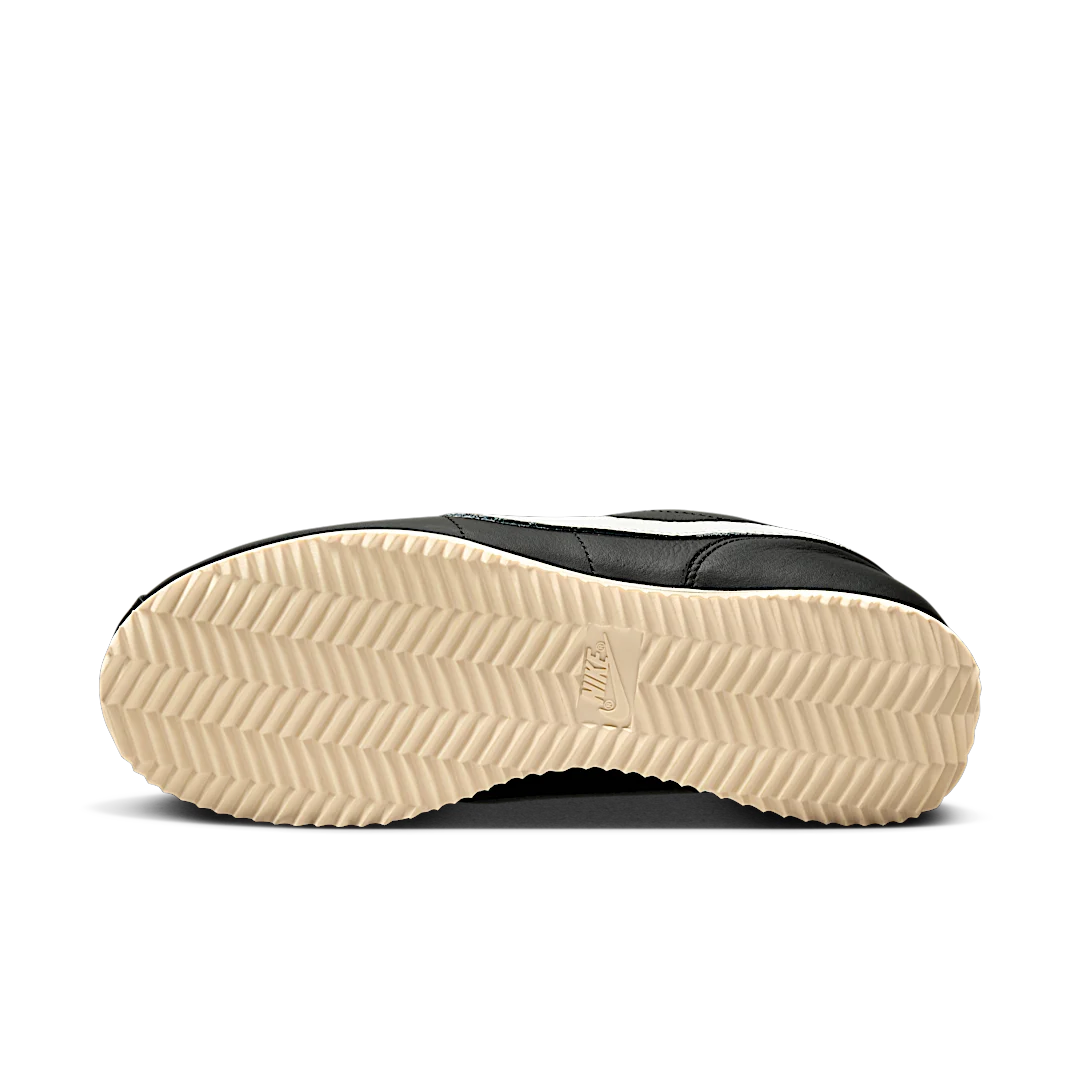 Overkicks - Nike Cortez 23 Premium Black Sail (FB6877-001) - detalle suela
