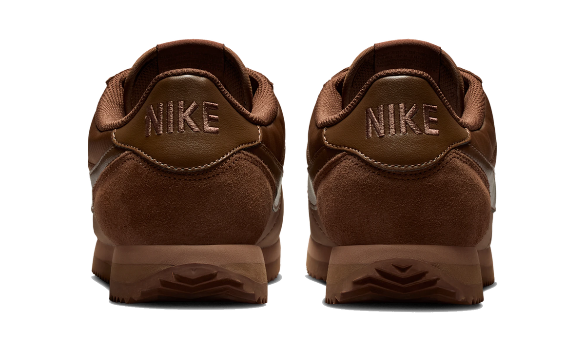 Overkicks - Nike Cortez Fauna Brown Cacao Wow (IM6034-200) - detalle talón