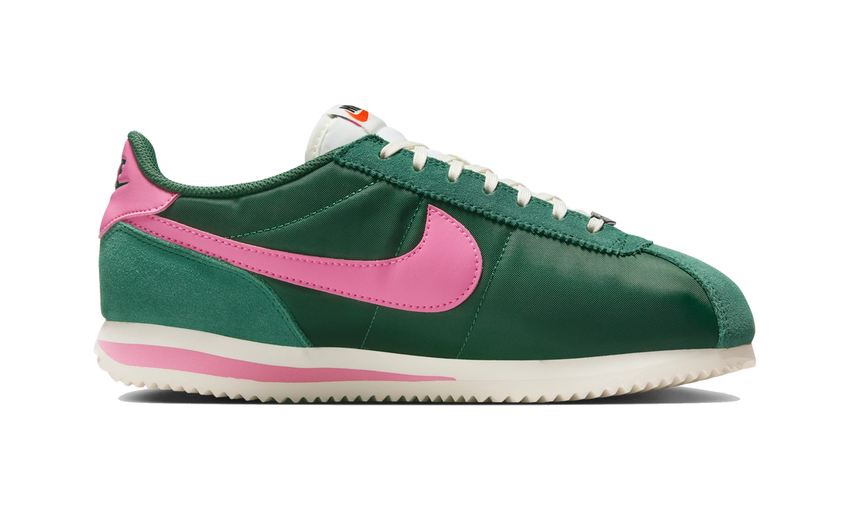 Overkicks - Nike Cortez Fir Sail Pinksicle (Womens) (IF1764-300) - detalle suela