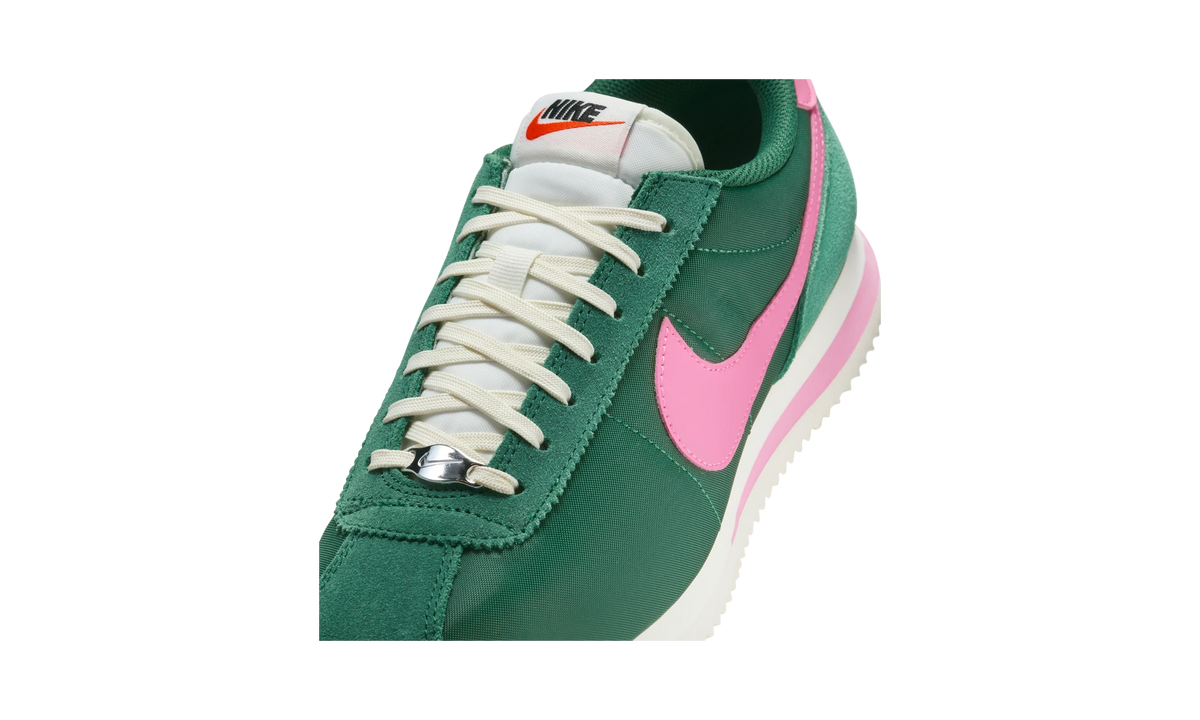 Overkicks - Nike Cortez Fir Sail Pinksicle (Womens) (IF1764-300) - detalle lateral interior