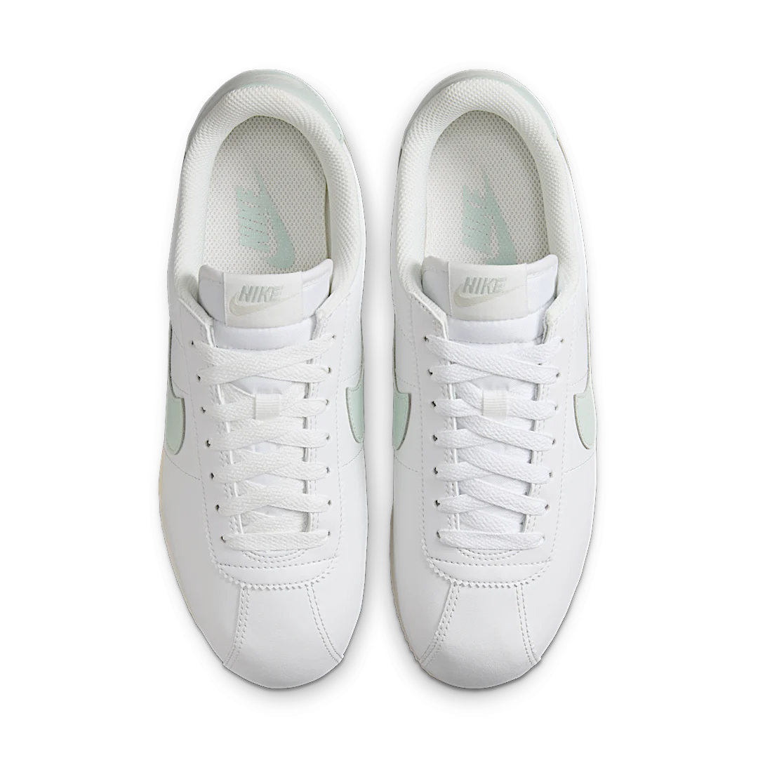 Overkicks - Nike Cortez Leather Summit White Light Silver (DN1791-106) - par completo