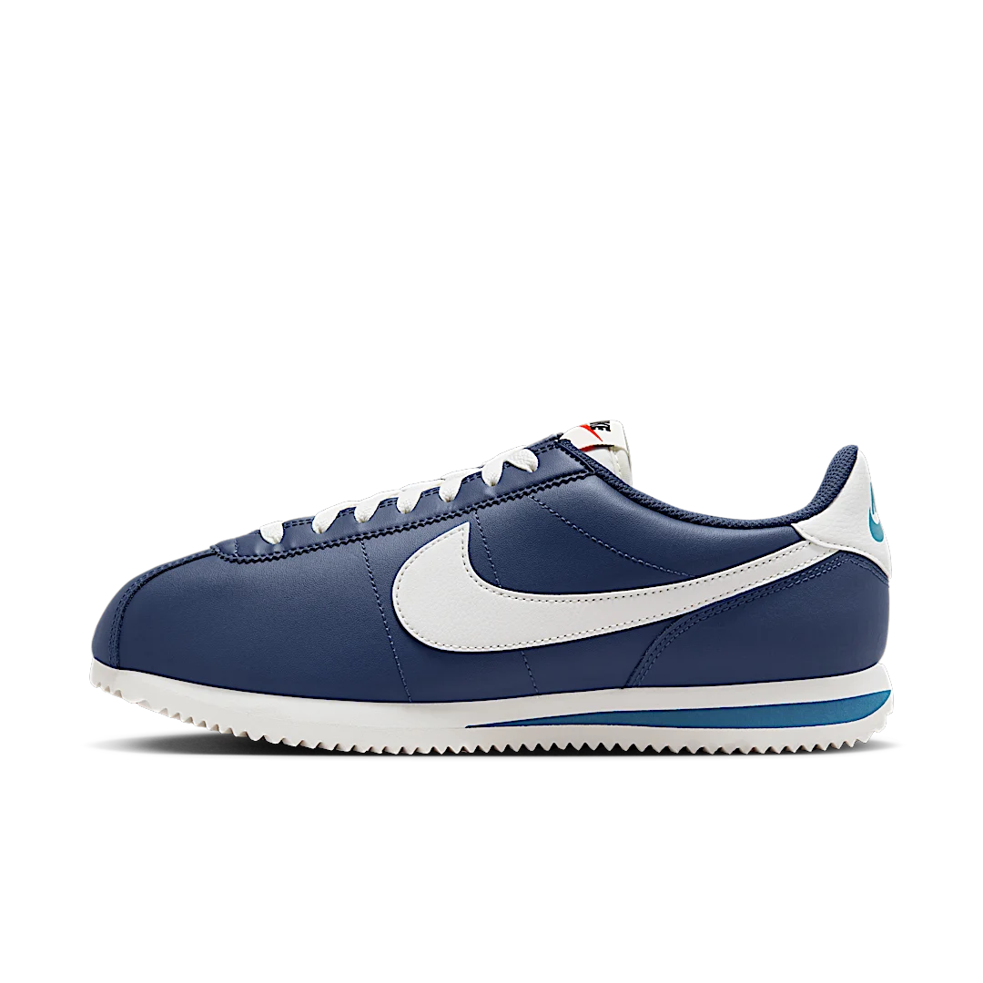 Overkicks - Nike Cortez Midnight Navy (DM4044-400) - vista lateral
