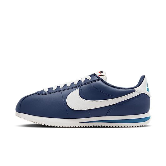 Overkicks - Nike Cortez Midnight Navy (DM4044-400) - vista lateral