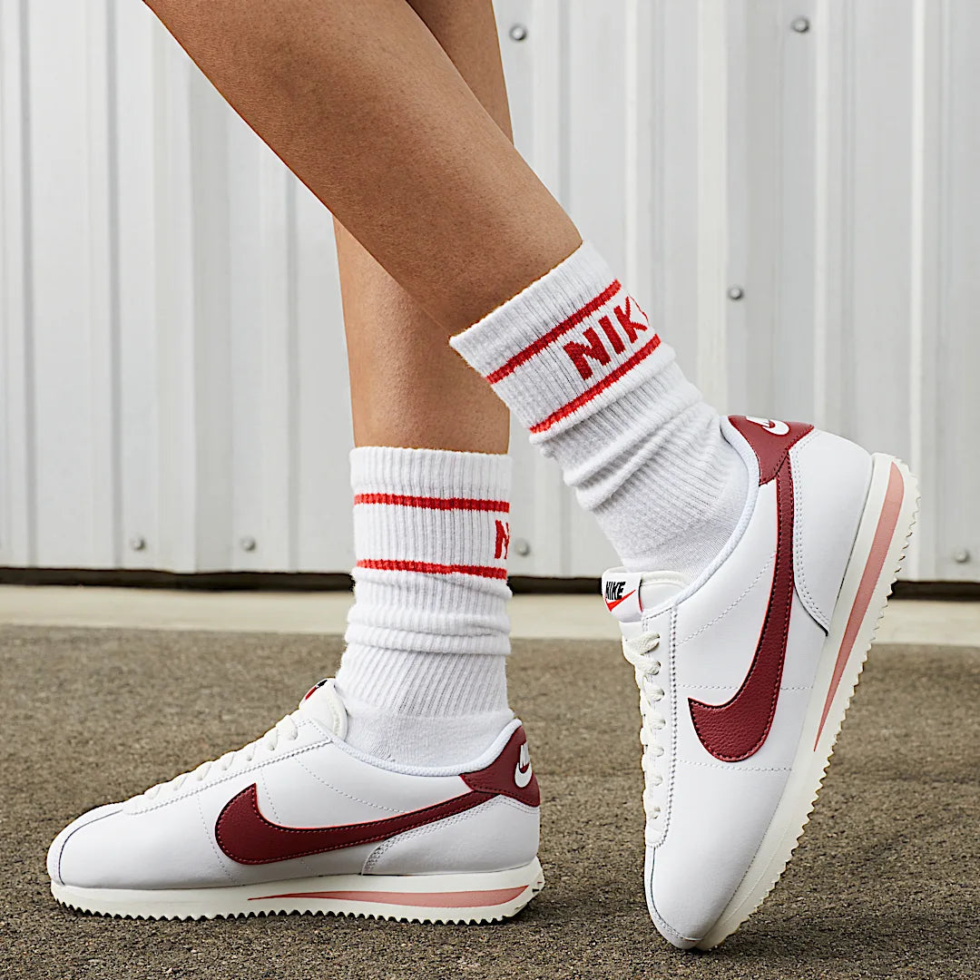 Overkicks - Nike Cortez Red Stardust Cedar (DN1791-103) - detalle suela