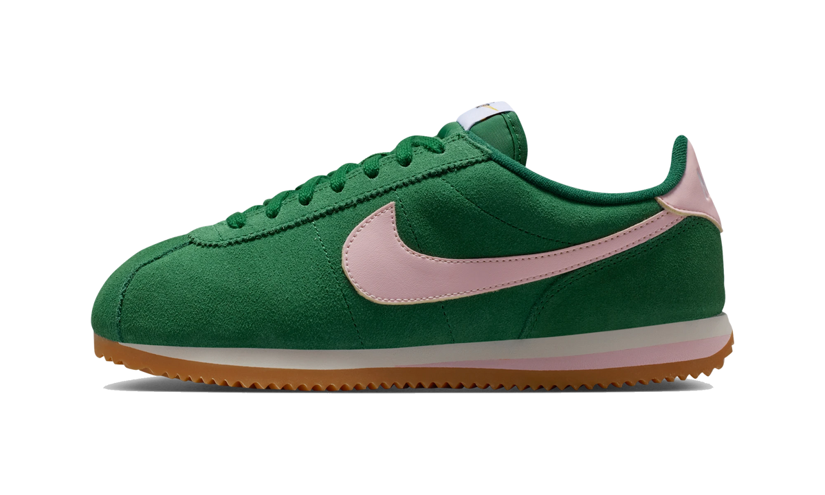 Overkicks - Nike Cortez Sport Green Pink Foam Gum (Womens) (IB1857-301) - vista lateral