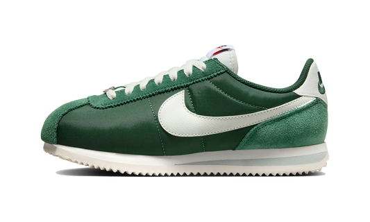 Overkicks - Nike Cortez TXT Fir (Womens) (DZ2795-300) - vista lateral
