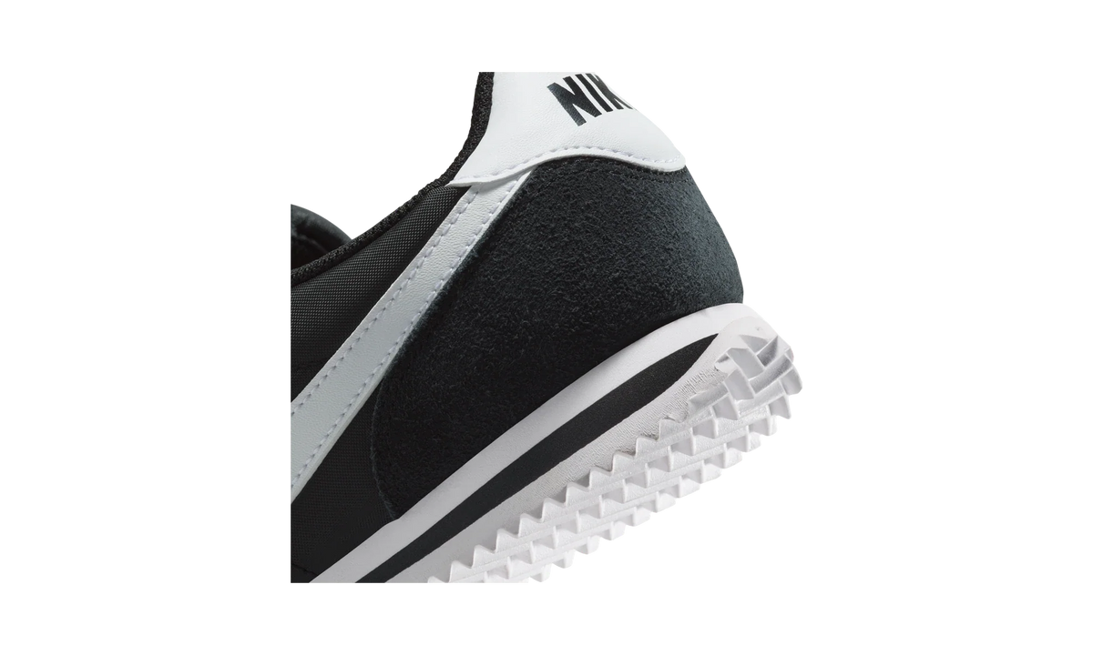 Overkicks - Nike Cortez Textile Black White (GS) (IH7654-002) - imagen 8