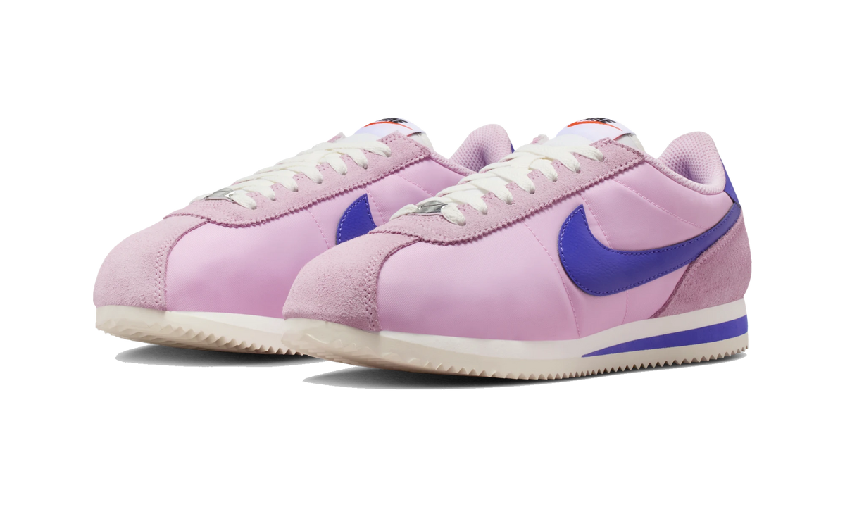 Overkicks - Nike Cortez Textile Light Arctic Pink Paramount Blue (Womens) (DZ2795-607) - vista trasera