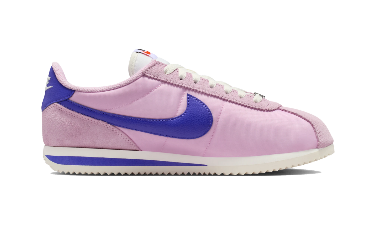 Overkicks - Nike Cortez Textile Light Arctic Pink Paramount Blue (Womens) (DZ2795-607) - detalle suela