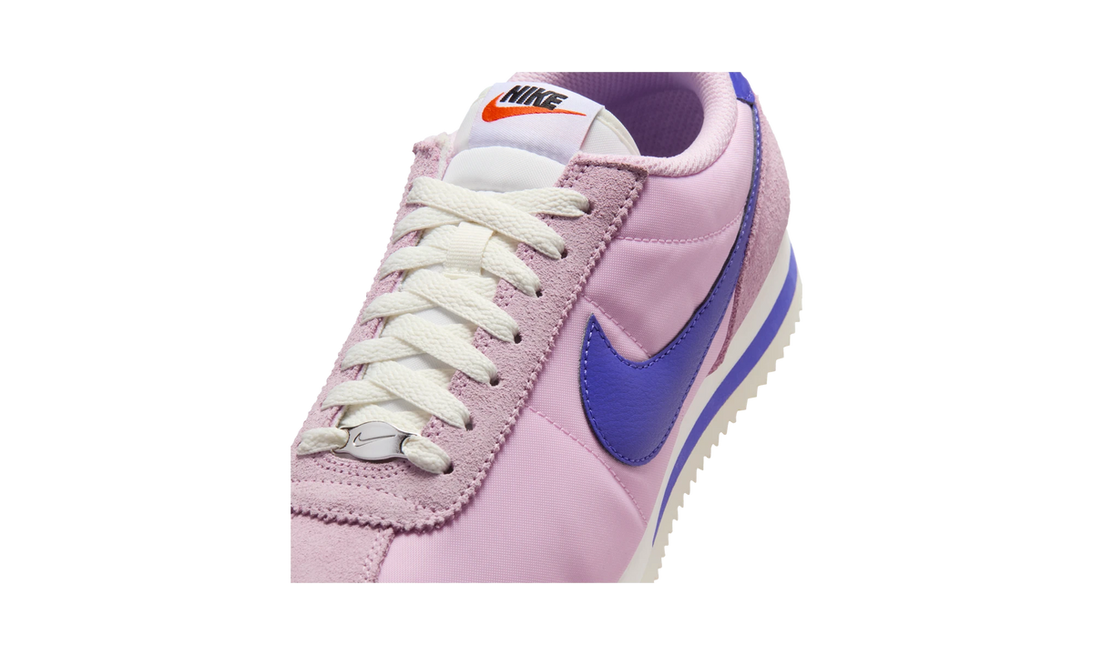 Overkicks - Nike Cortez Textile Light Arctic Pink Paramount Blue (Womens) (DZ2795-607) - detalle lateral interior