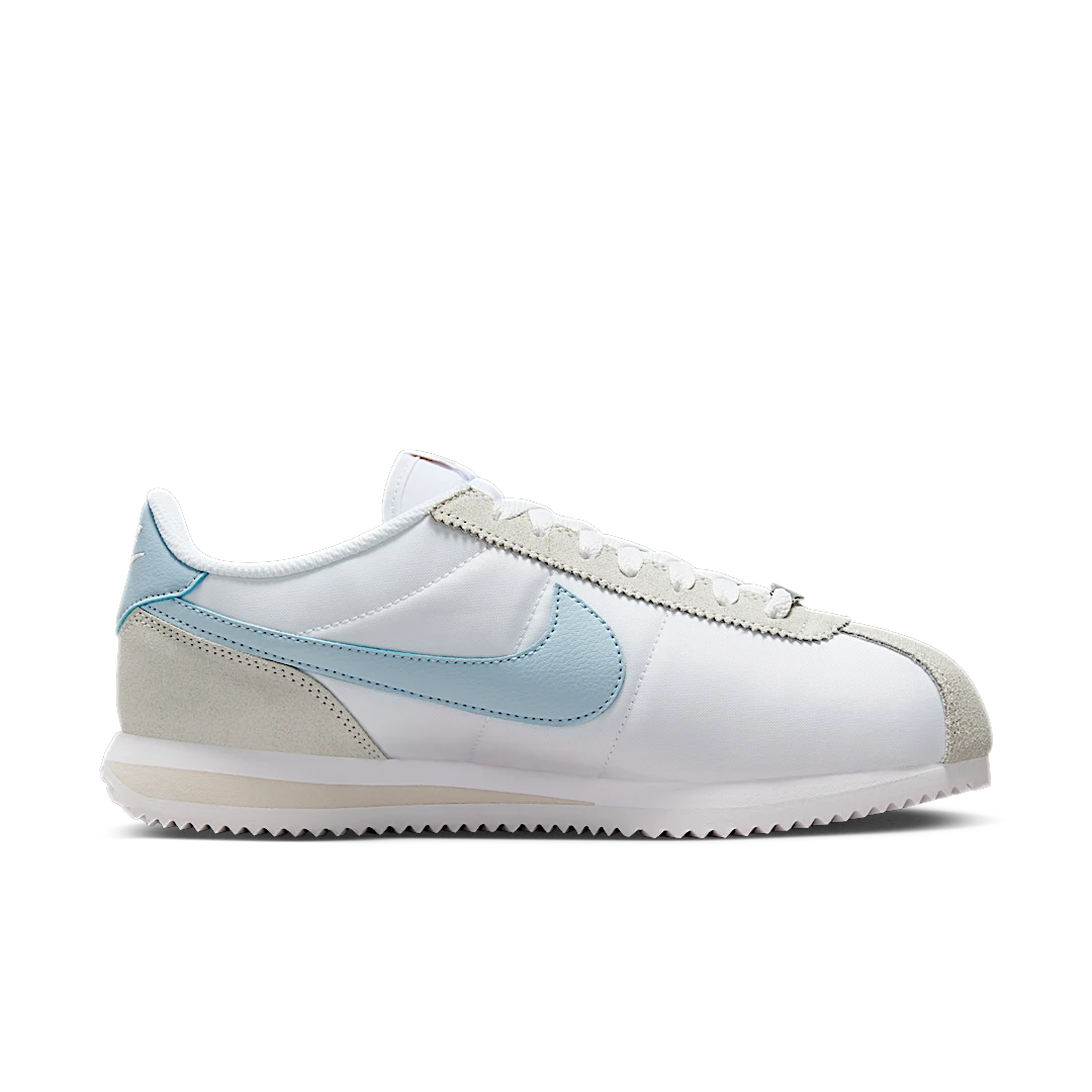 Overkicks - Nike Cortez Textile White Light Orewood Brown Summit White Light Armory Blue (Womens) (DZ2795-100) - par completo