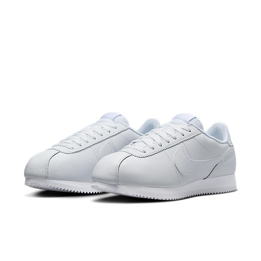 Overkicks - Nike Cortez Triple White (DN1791-109) - vista trasera