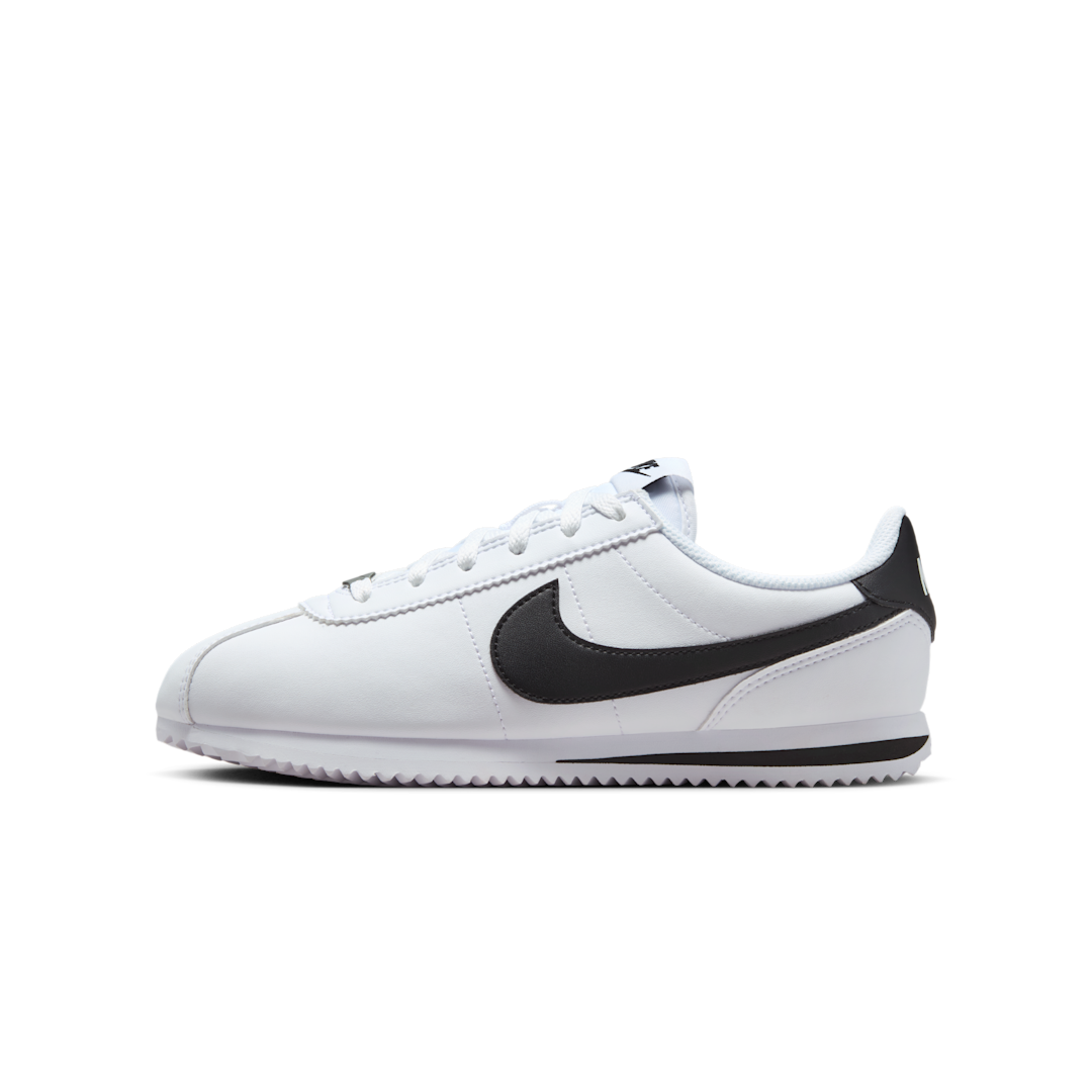 Overkicks - Nike Cortez White Black (2024) (GS) (DM0950-108) - vista lateral