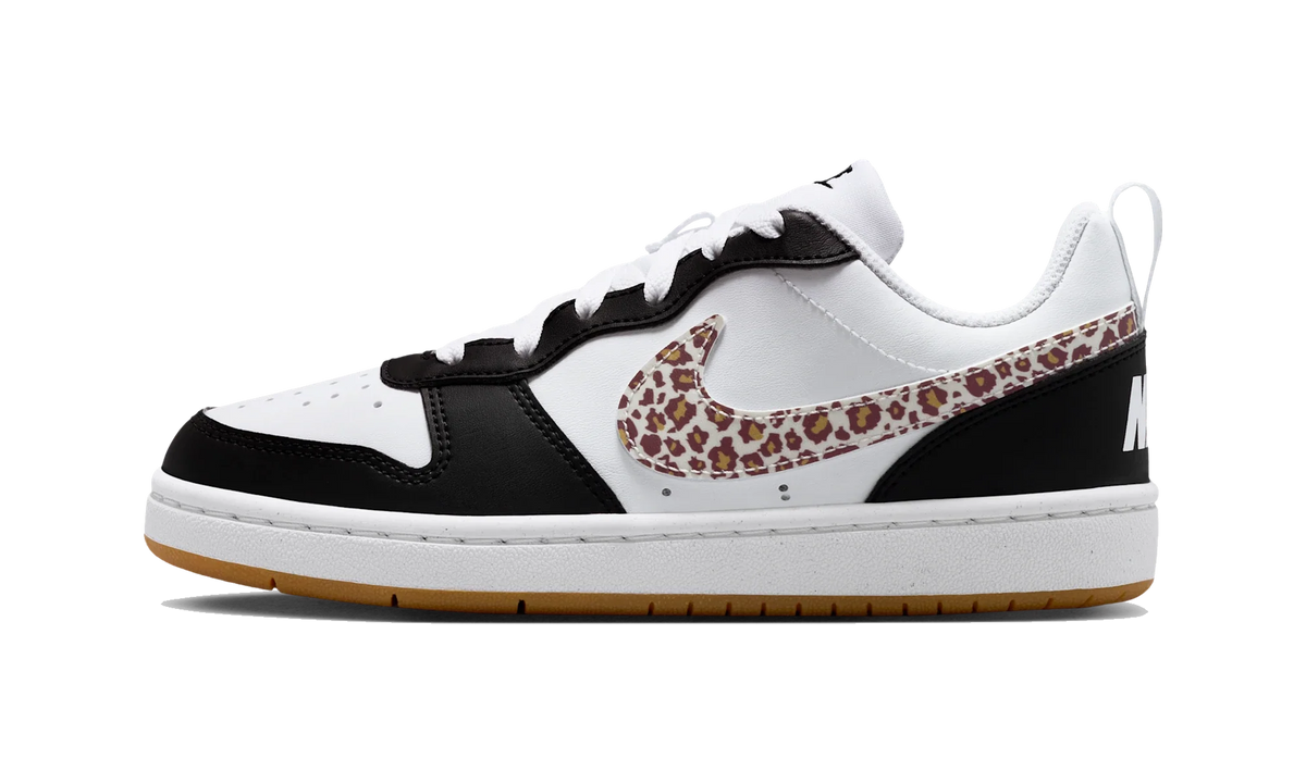Overkicks - Nike Court Borough Low Black White Leopard Swoosh (GS) (IR0566-001) - vista lateral