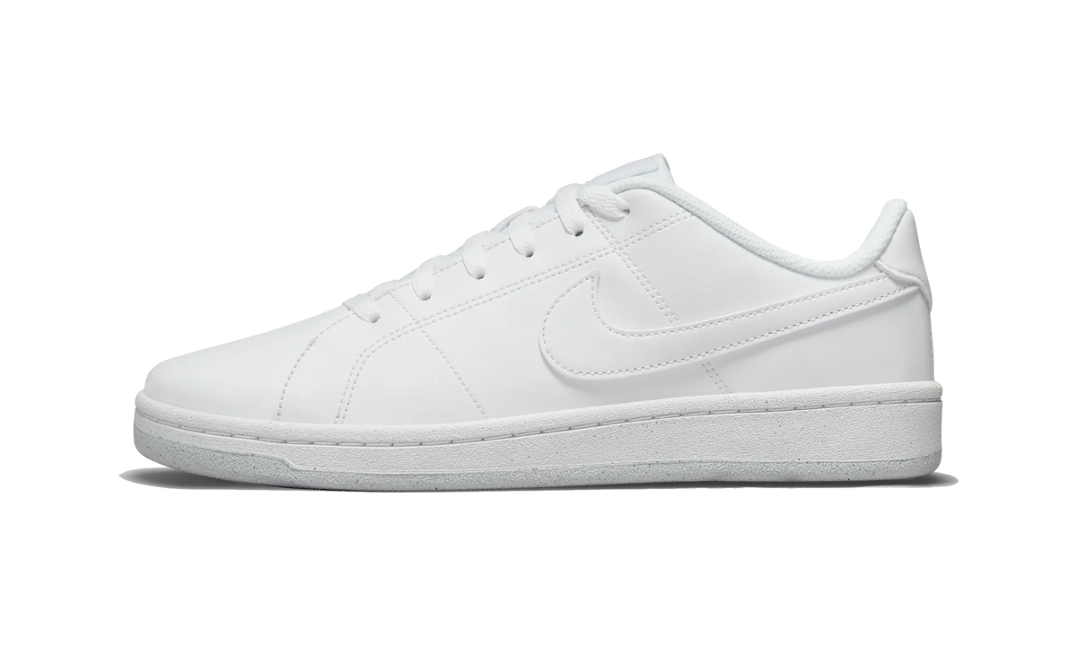 Overkicks - Nike Court Royale 2 Triple White (Womens) (DH3159-100) - vista lateral