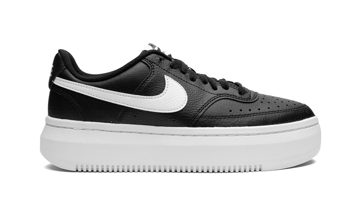 Overkicks - Nike Court Vision Alta LTR Black White (Womens) (DM0113-002) - detalle talon