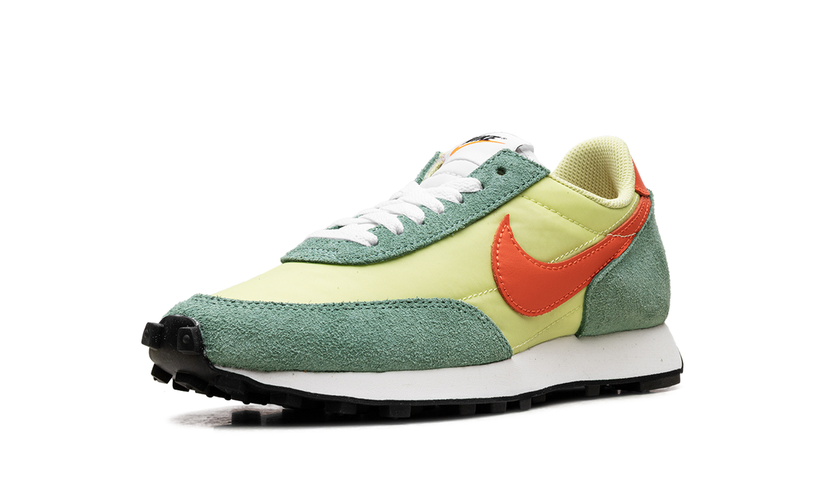 Overkicks - Nike Daybreak Limelight Electro Orange (BV7725-300) - detalle suela