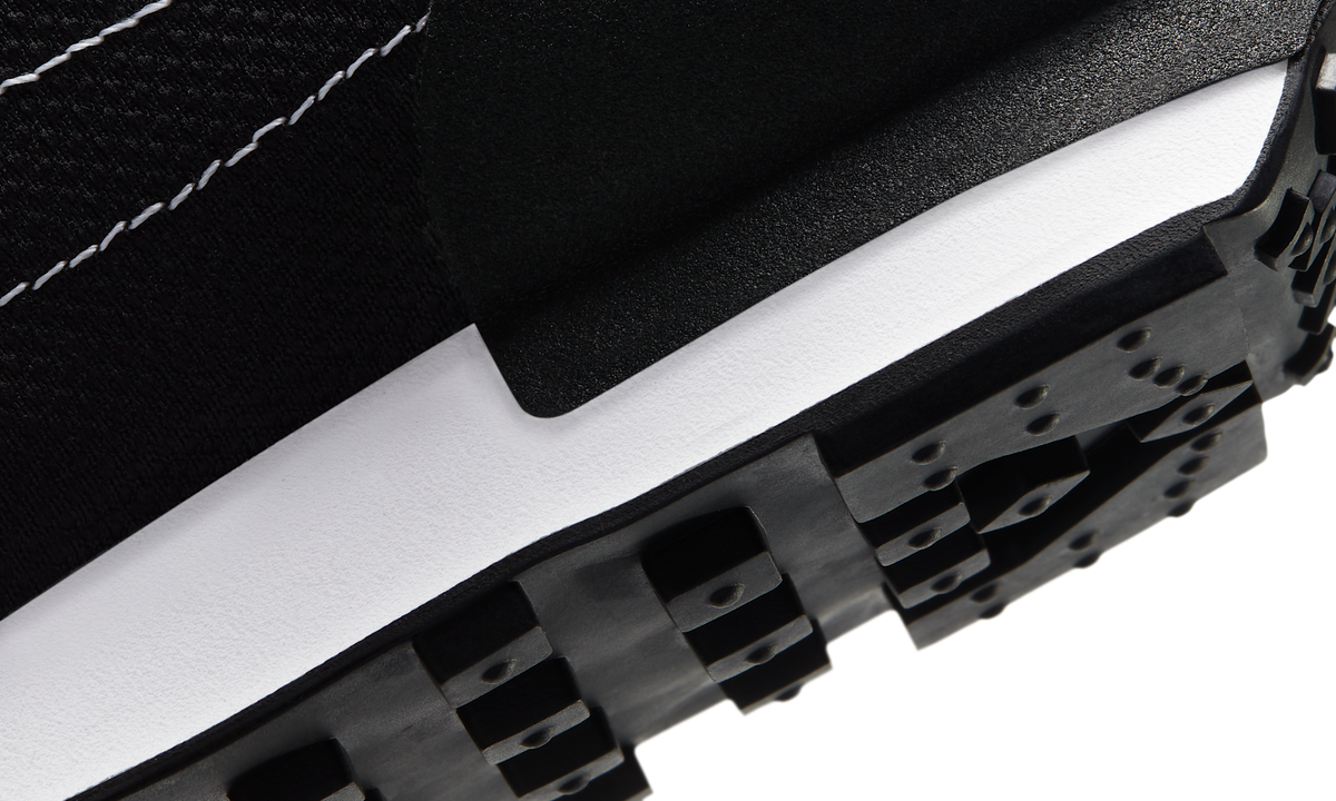 Overkicks - Nike Daybreak Type Black White (CT2556-002) - detalle