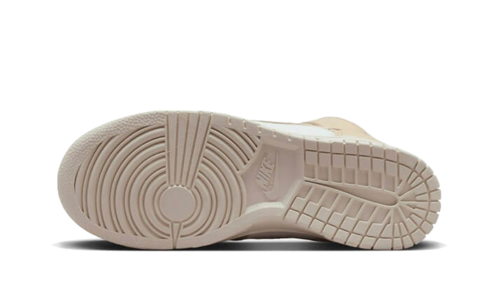 Overkicks - Nike Dunk High LX Certified Fresh Team Gold (DX3452-700) - par completo