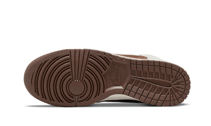 Overkicks - Nike Dunk High Light Chocolate (DH5348-100) - par completo