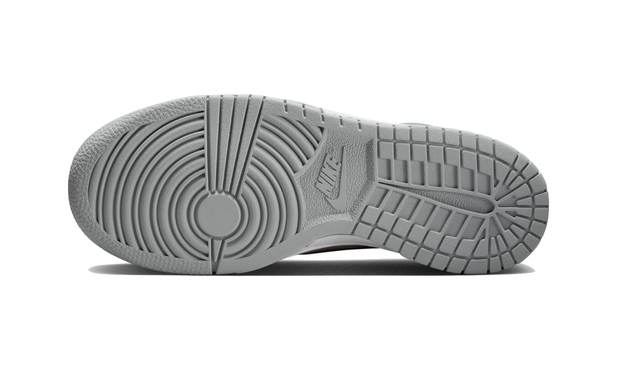 Overkicks - Nike Dunk High Phantom Wolf Grey (DB2179-009) - par completo