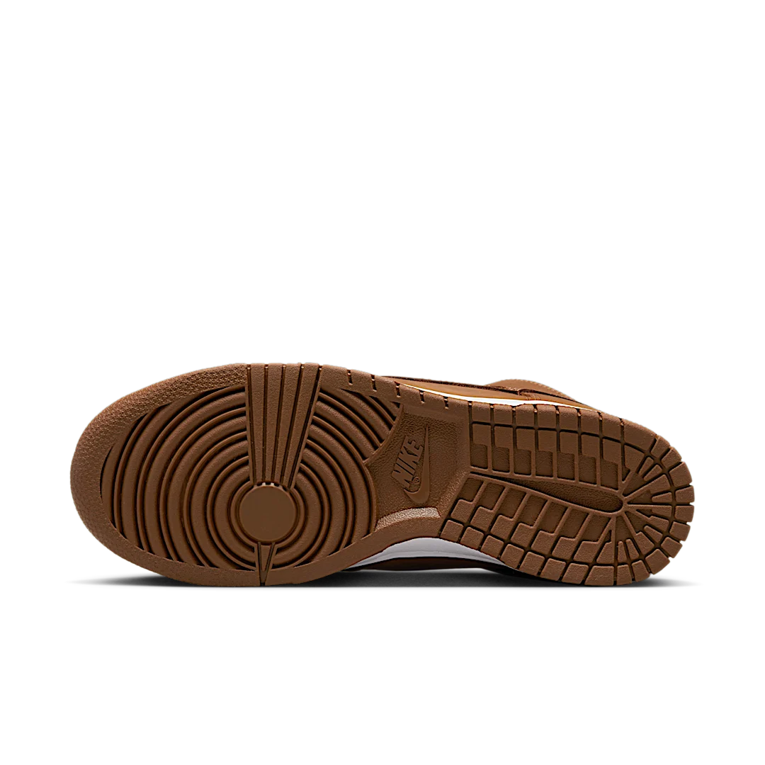 Overkicks - Nike Dunk High Premium Pecan (DX2044-200) - detalle suela