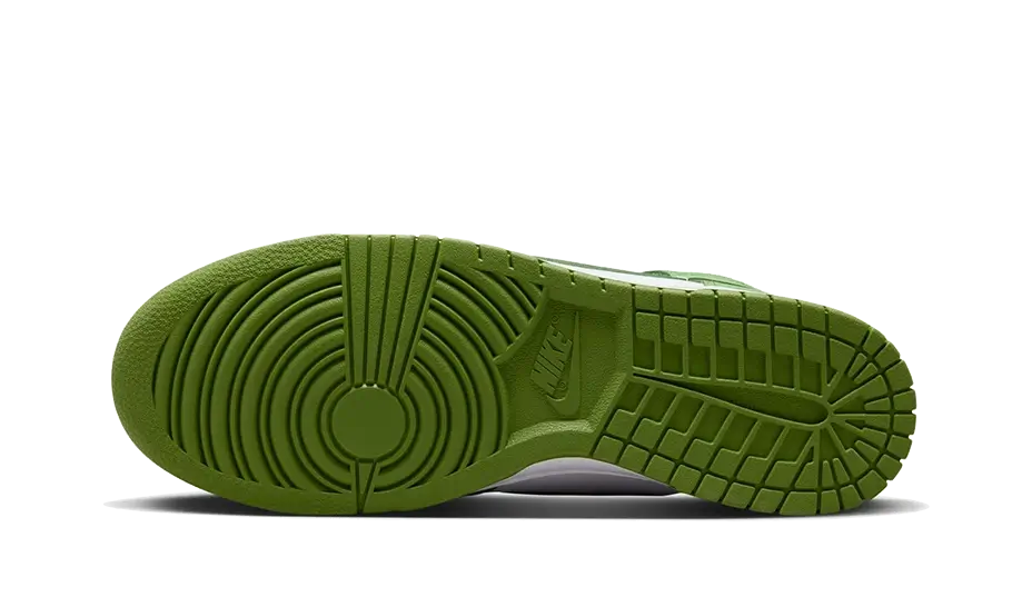 Overkicks - Nike Dunk High Retro Chlorophyll (DV0829-101) - par completo